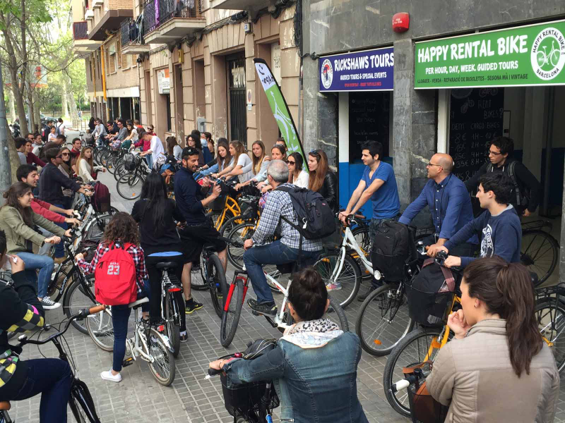 We rent out original Belgian and Dutch bikes. Happy Rental Bike Barcelona offers the best means to ride and visit Barcelona for both adults and children and the best repair shop! Best bikes and electric scooters for rental in Barcelona
